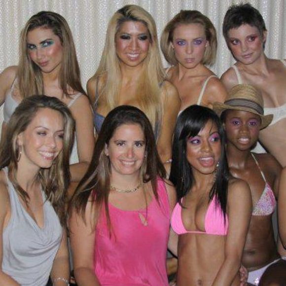 Meet your Posher, Paula - Picture 1 of 1